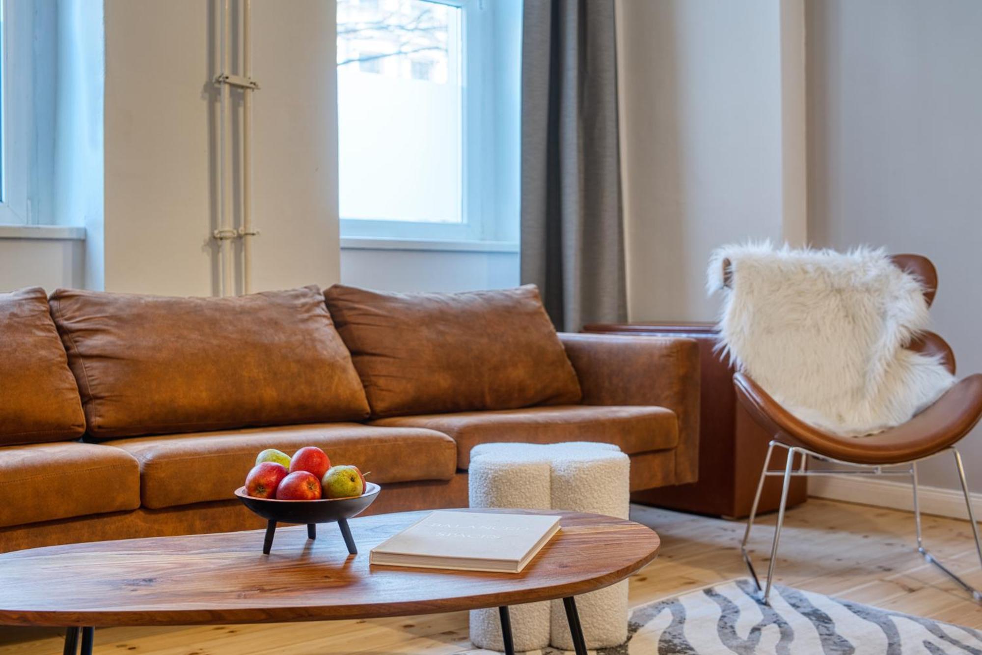 Mitten Im Kreuzberger Kiezleben - Geraeumig & - 3 Sz Auf 140qm Appartement